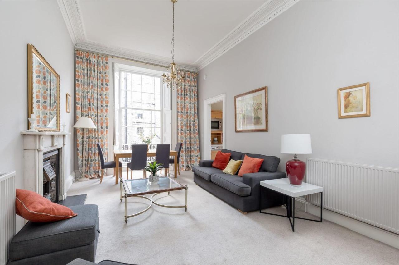 Light And Spacious 2 Bedroom Flat In Heart Of Edimburgo Exterior foto