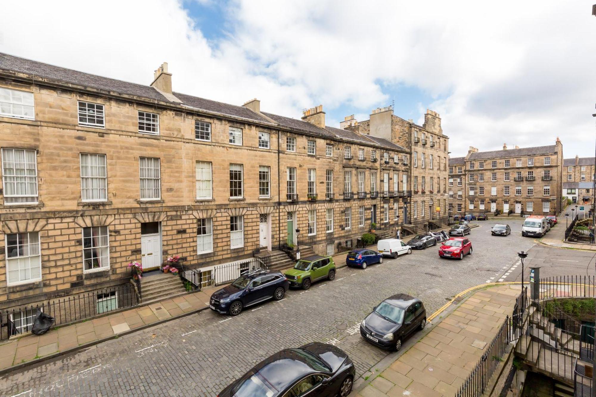 Light And Spacious 2 Bedroom Flat In Heart Of Edimburgo Exterior foto